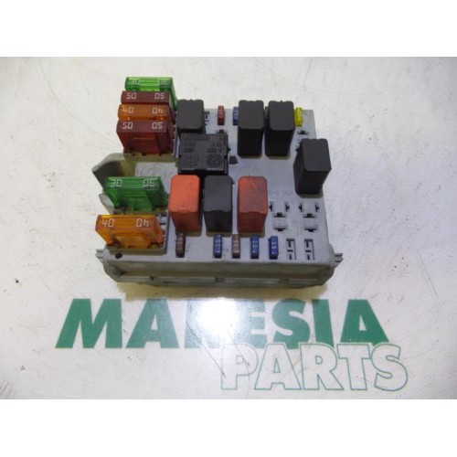 Alfa Romeo - 147 - Fuse box