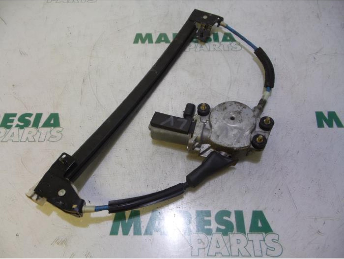 Alfa Romeo - 147 - Window mechanism 2-door, front left