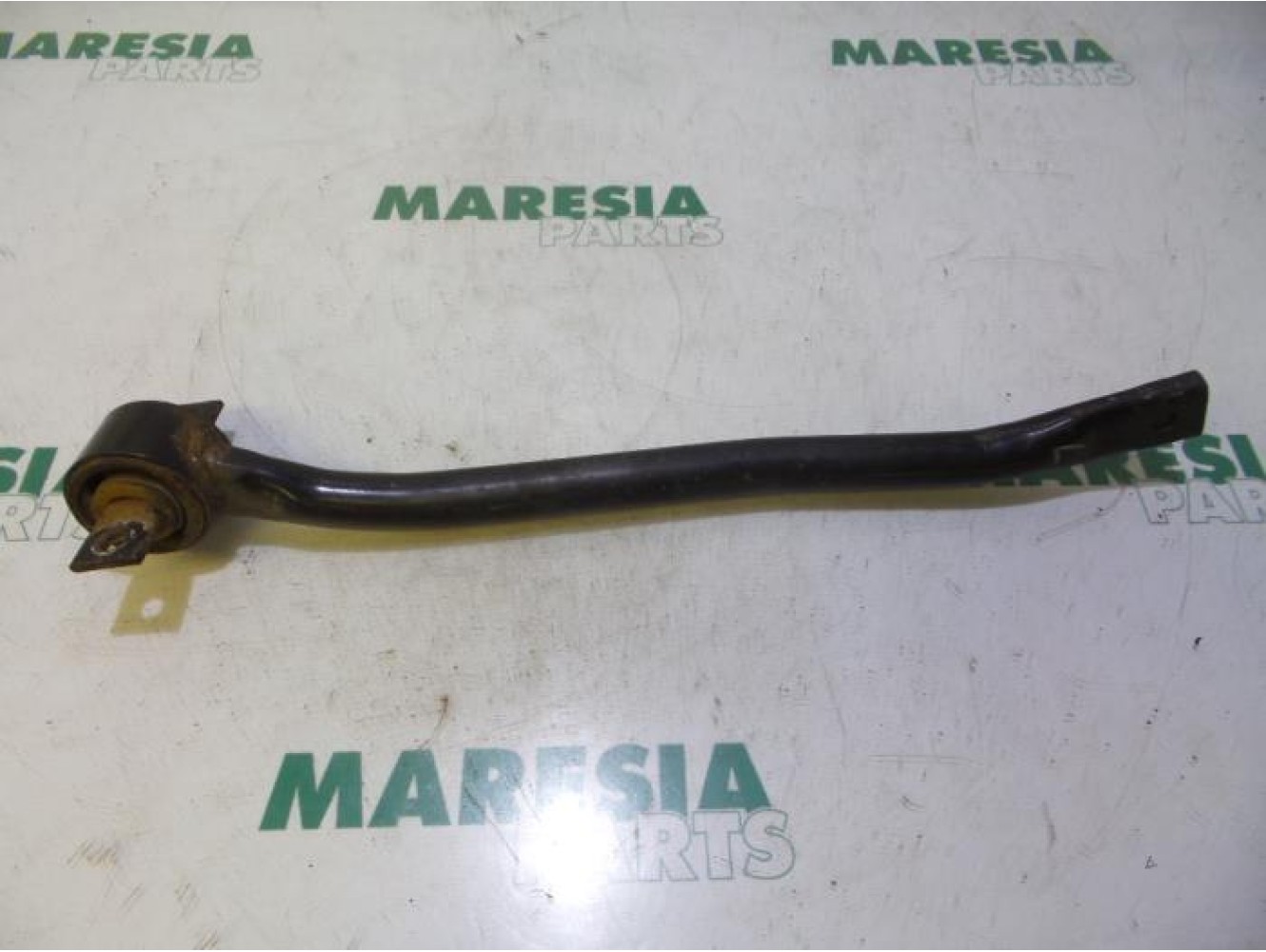 Alfa Romeo - 147 - Querlenker unten links hinten