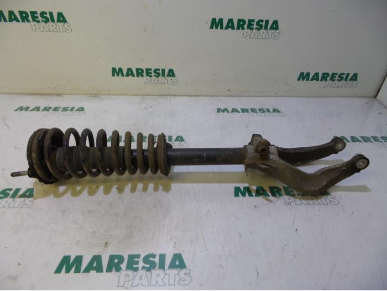 Alfa Romeo - 147 - Schokdemperpoot links-voor