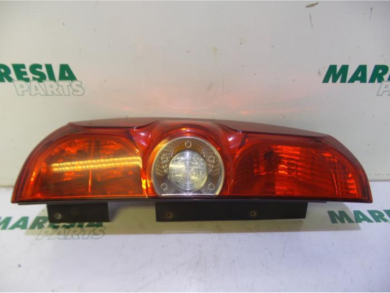 Fiat - Doblo - Achterlicht links
