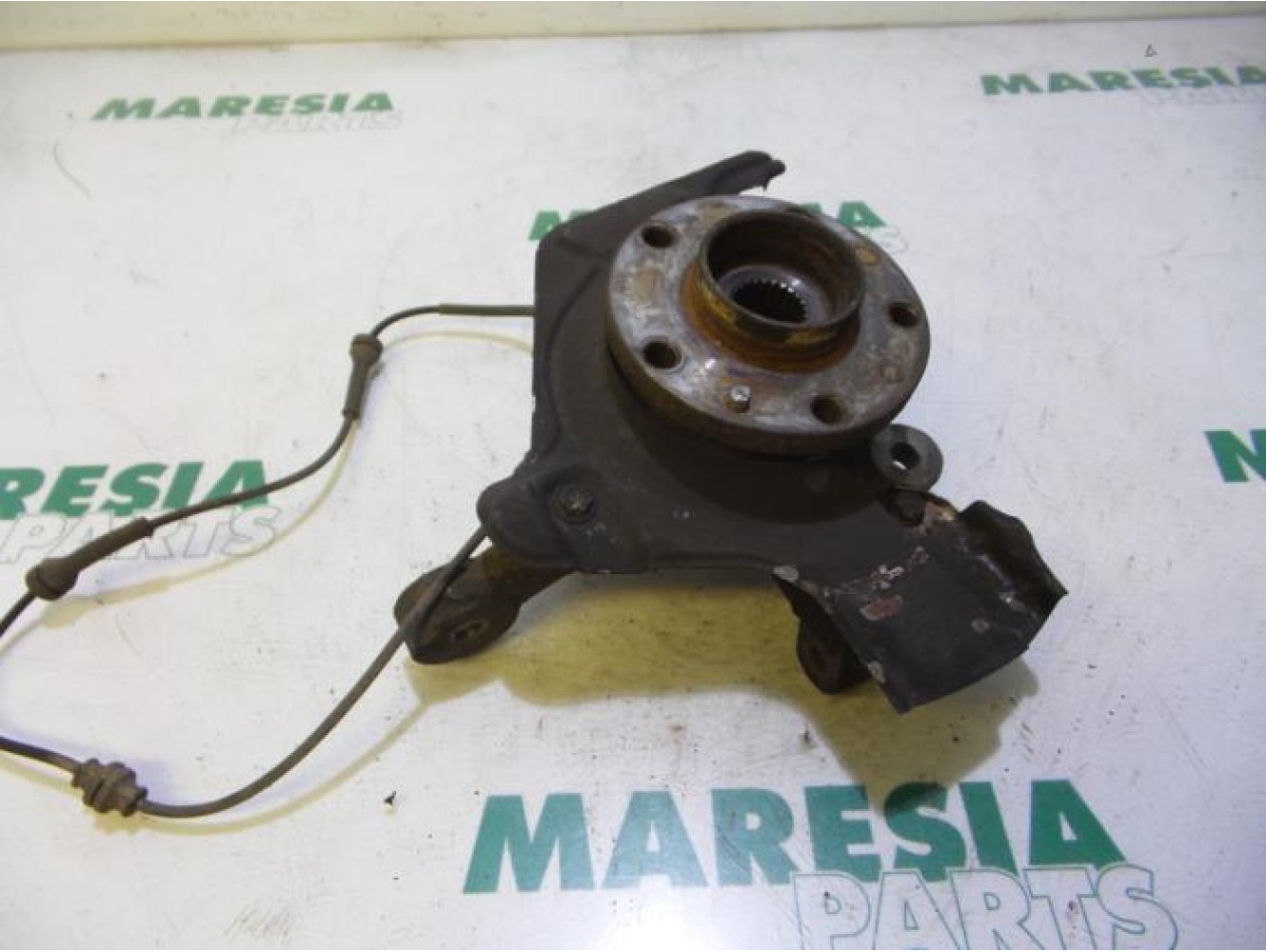 Fiat - Doblo - Knuckle, front right