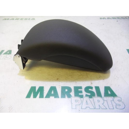 Citroen - C4 - Armrest