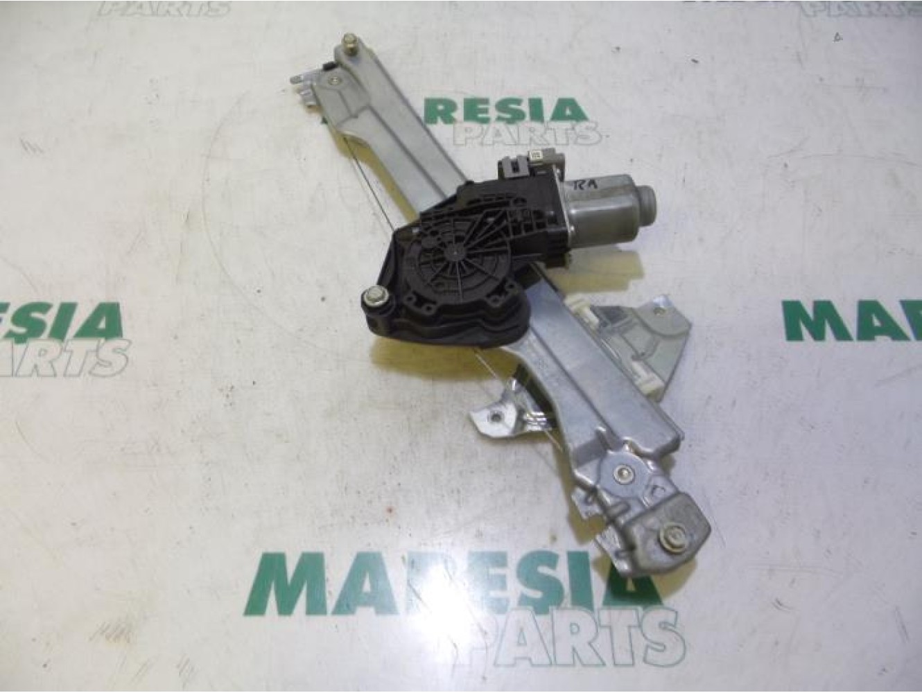 Citroen - C4 - Rear door window mechanism 4-door, right