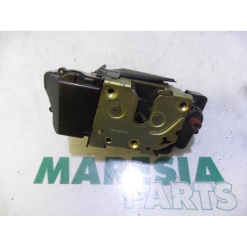 Citroen - Picasso - Rear door lock mechanism 4-door, left