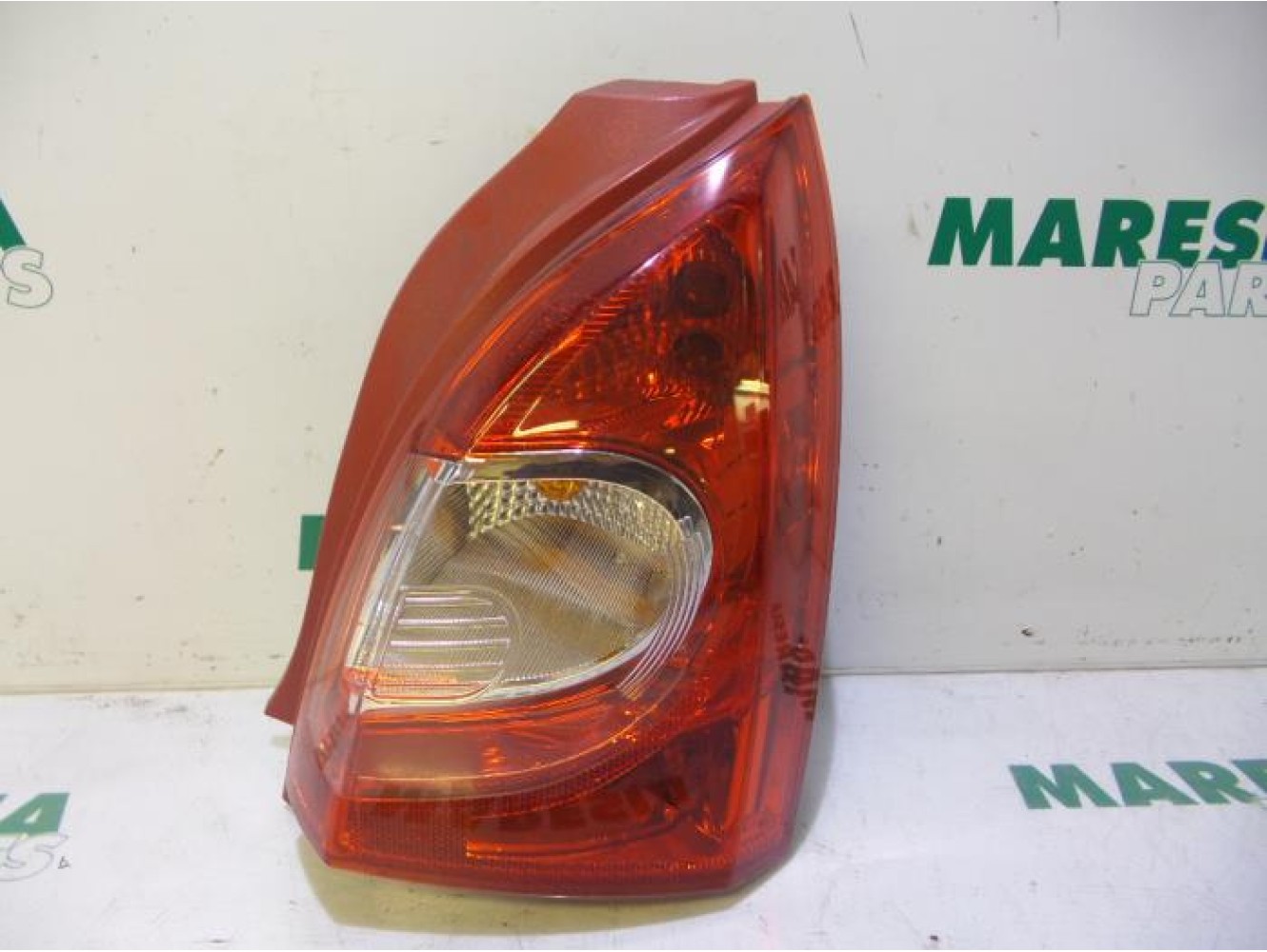 Renault - Twingo - Taillight, right