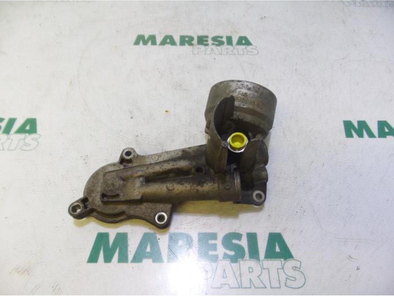 Peugeot - 207 - Oil filter holder