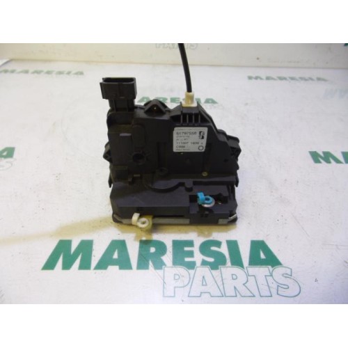 Fiat - Punto - Front door lock mechanism 4-door, right