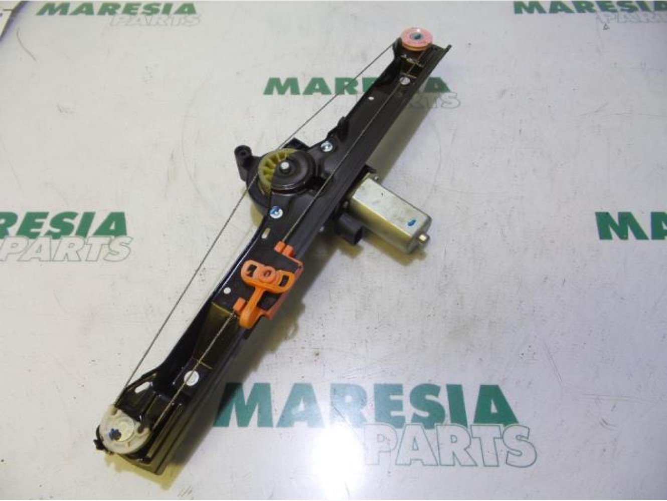 Fiat - Punto - Fenstermechanik 4-türig rechts vorne