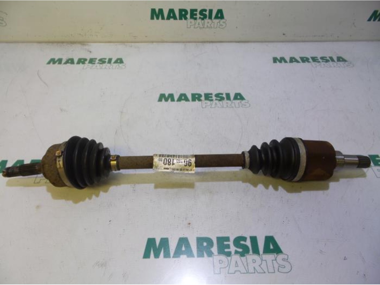 Peugeot - 207 - Front drive shaft, left