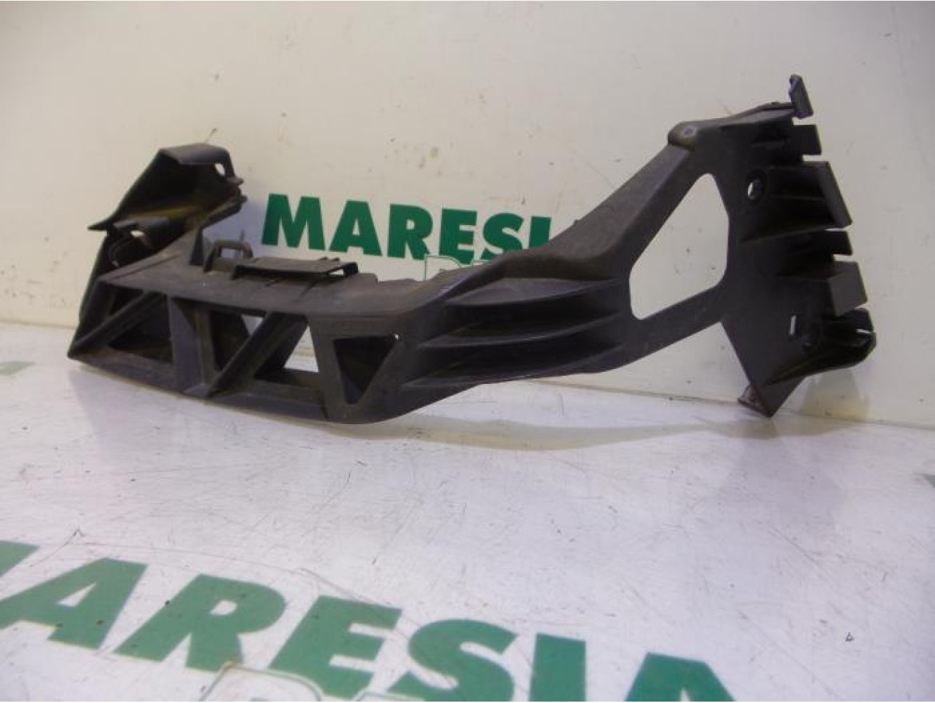 Peugeot - 207 - Rear bumper frame