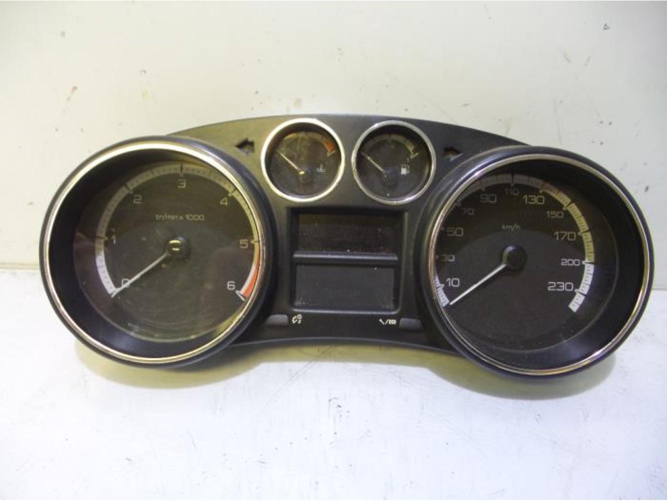 Peugeot - 308 - Instrumentenbrett