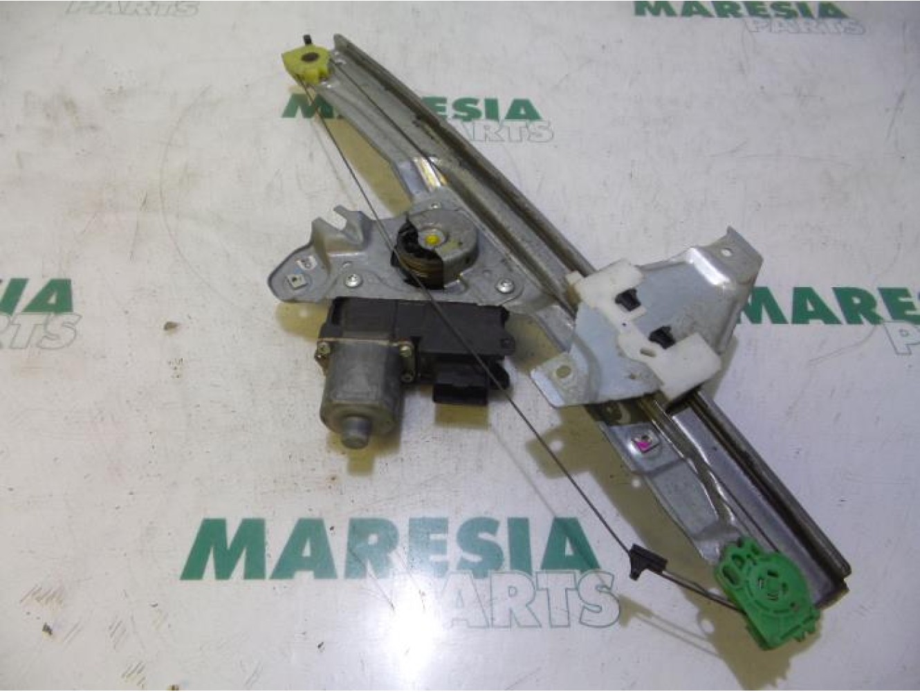 Peugeot - 308 - Window mechanism 4-door, front left