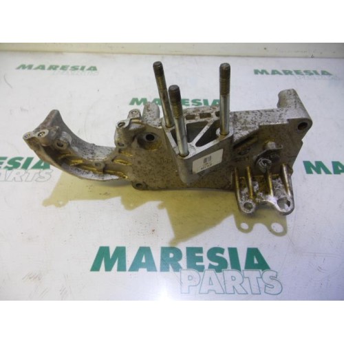 Fiat - Fiorino - Engine mount
