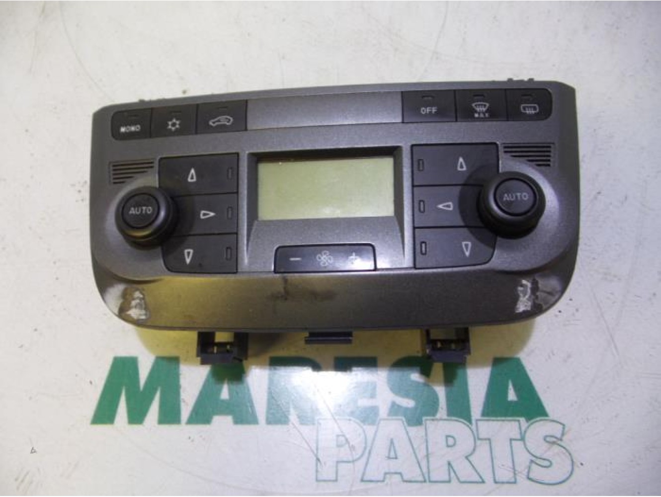 Fiat - Punto - Panneau de commandes chauffage