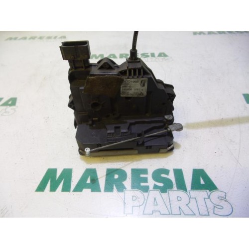 Fiat - Punto - Rear door mechanism 4-door, right