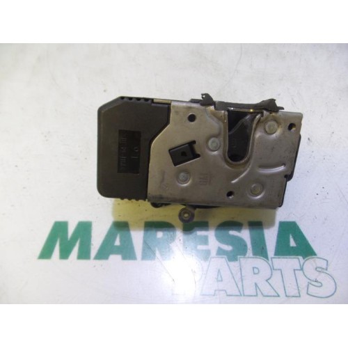 Renault - Trafic - Door lock mechanism 2-door, left