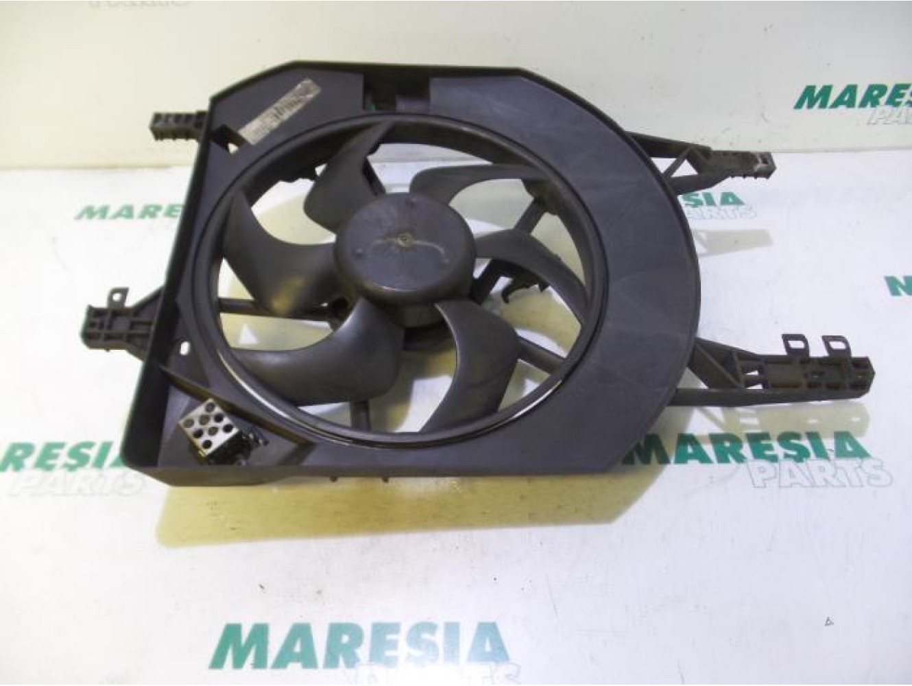 Renault - Trafic - Fan motor