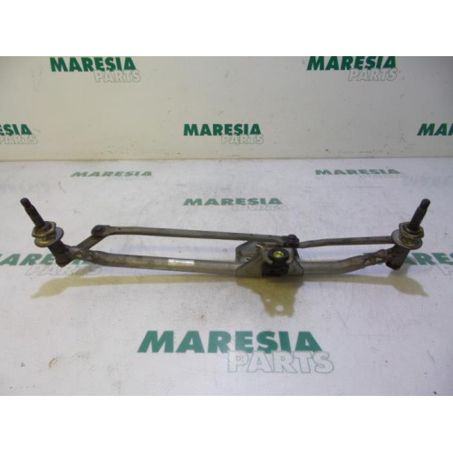 Renault - Trafic - Wiper mechanism
