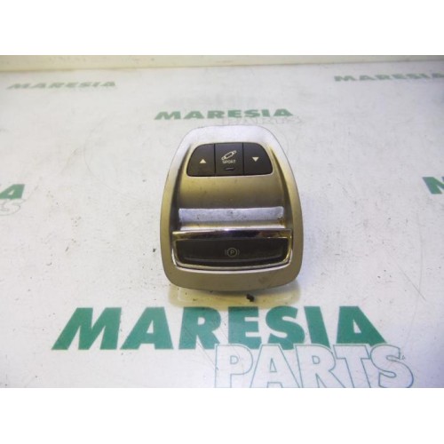 Citroen - C5 - Parking brake switch