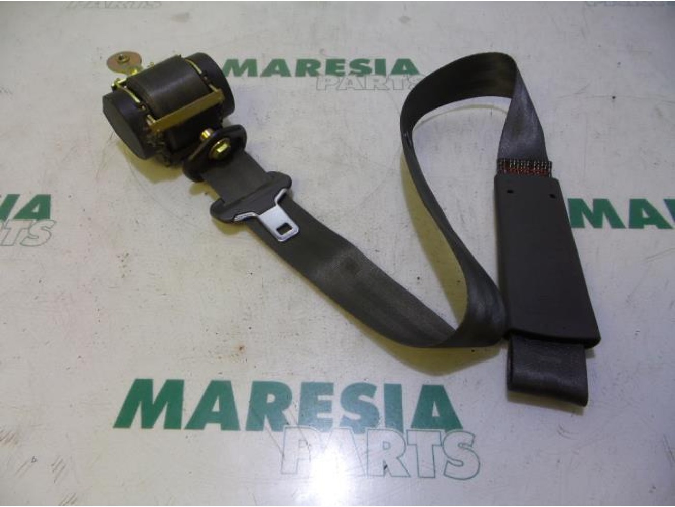 Renault - Megane - Front seatbelt, left