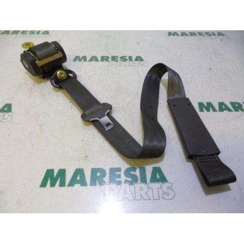 Renault - Megane - Front seatbelt, right