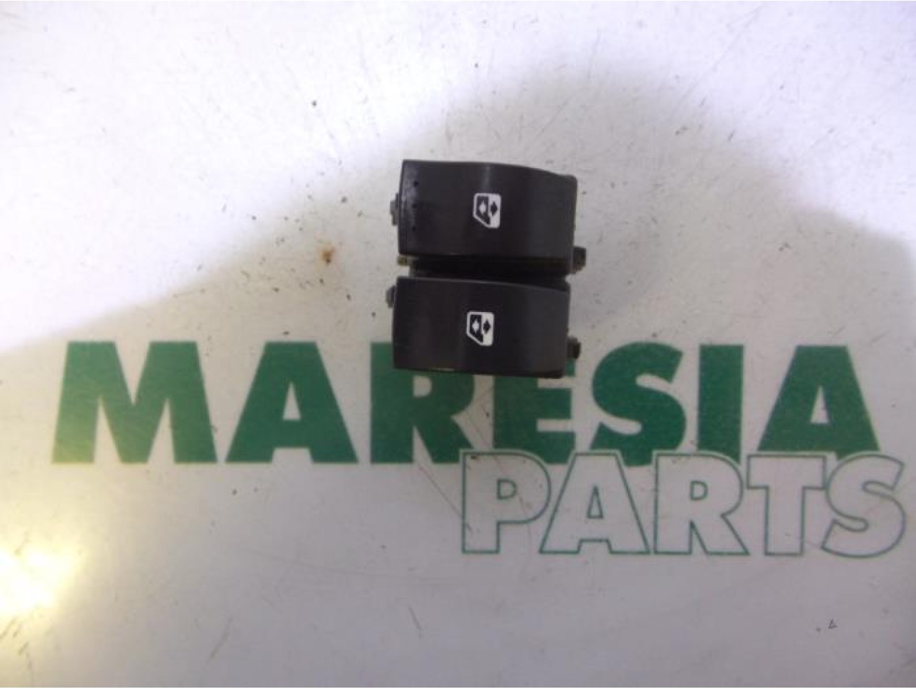 Renault - Megane - Commutateur combi vitres