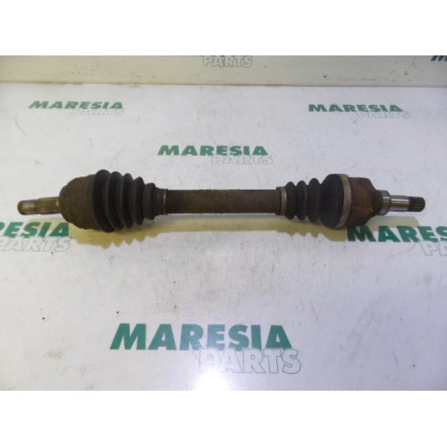 Peugeot - 206 - Front drive shaft, left