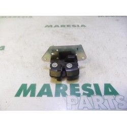 Fiat - Panda - Tailgate lock mechanism