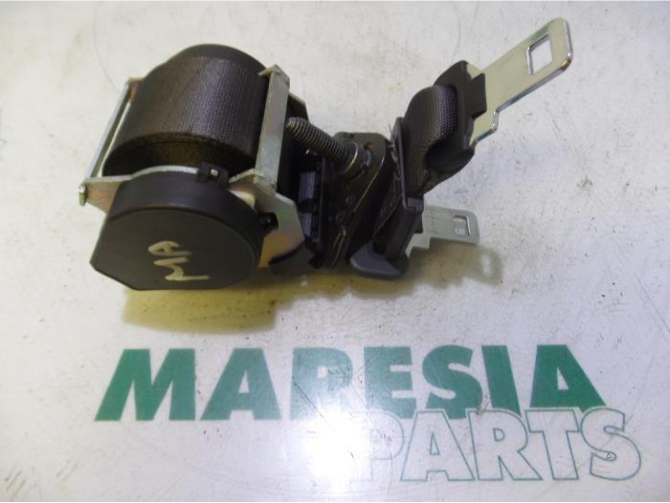 Renault - Megane Scenic - Rear seatbelt, centre