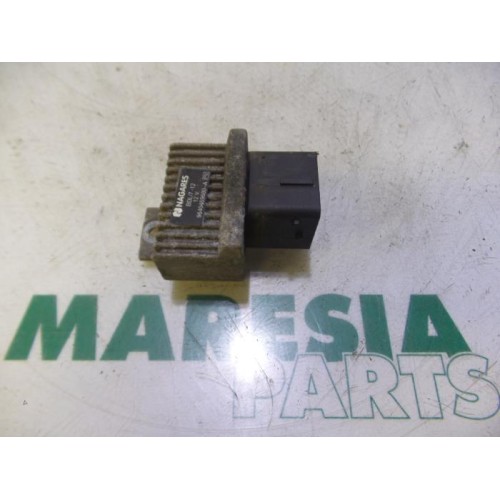 Renault - Megane Scenic - Glow plug relay