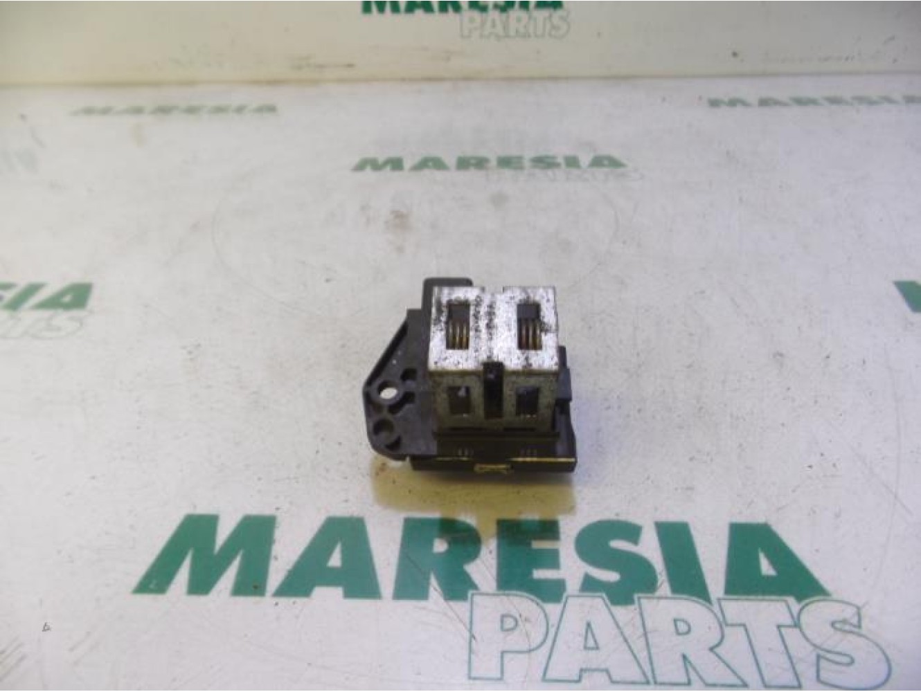Peugeot - 207 - Cooling fan resistor