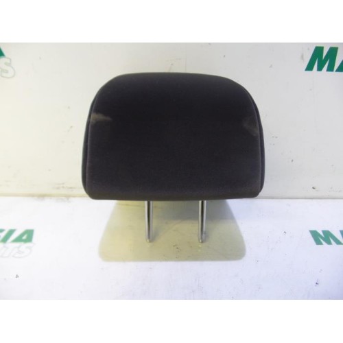Citroen - C4 - Headrest