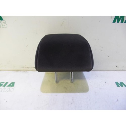 Citroen - C4 - Headrest