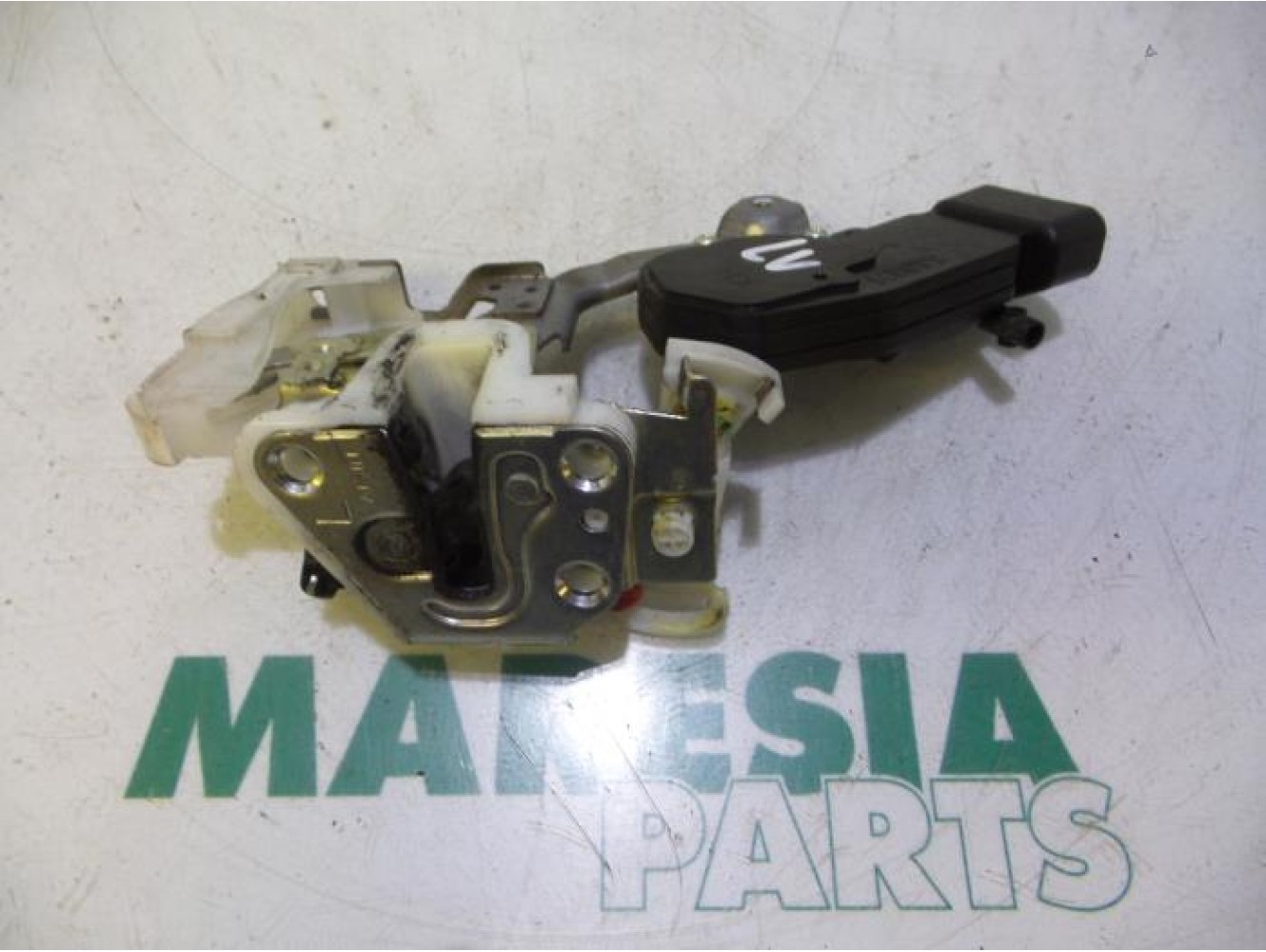 Peugeot - 107 - Türschlossmechanik 4-türig links vorne