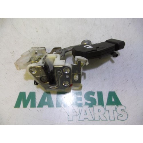 Peugeot - 107 - Door lock mechanism 4-door, front left