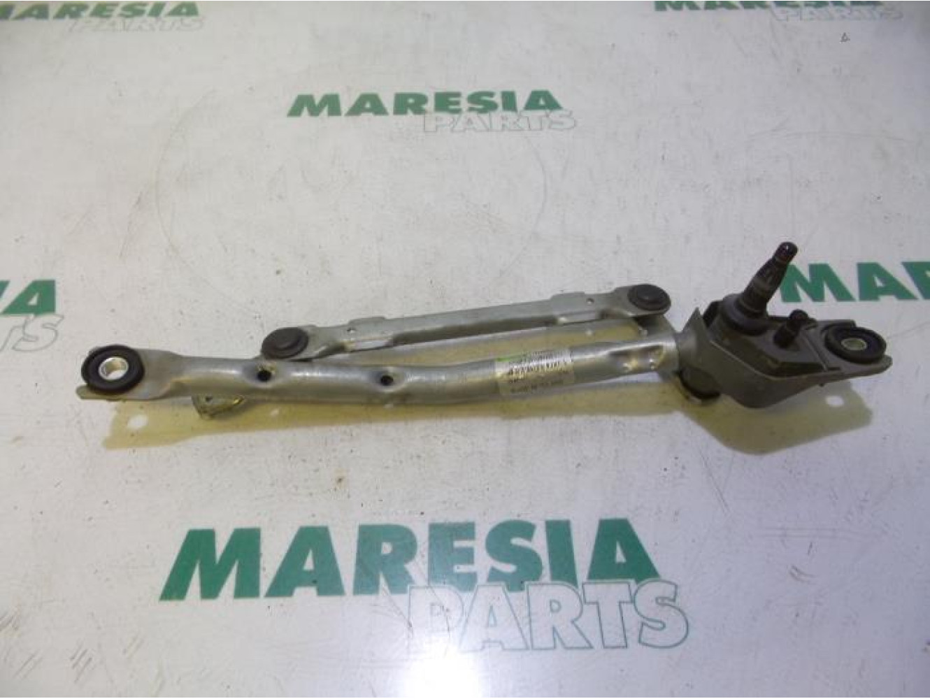 Peugeot - 107 - Wiper mechanism
