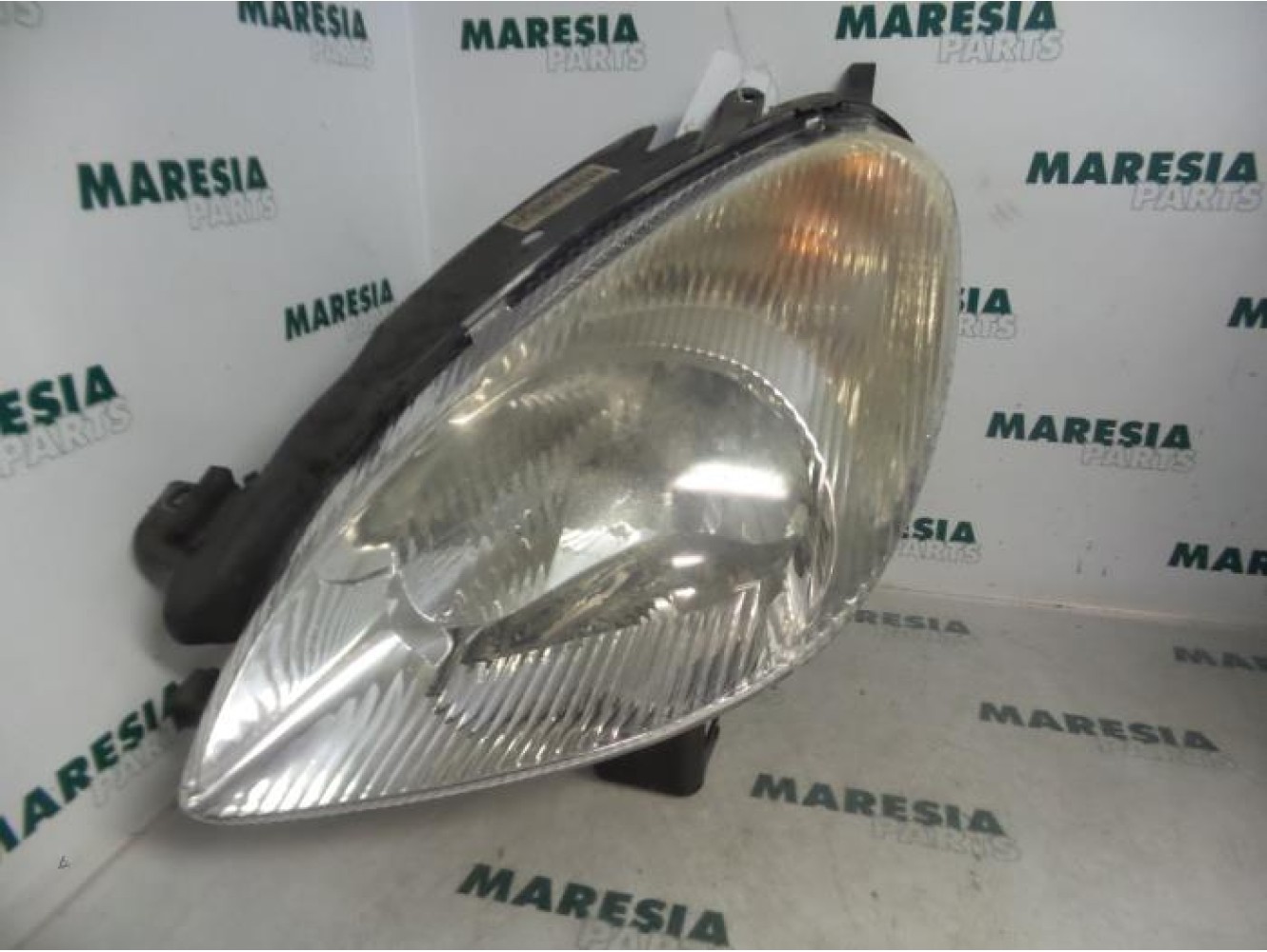 Citroen - Picasso - Koplamp links