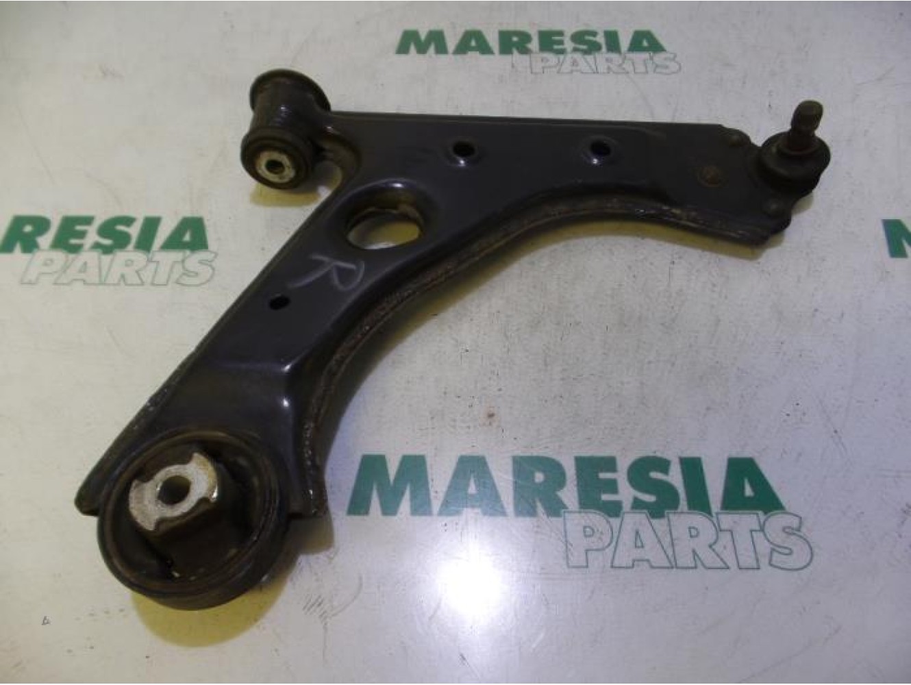 Fiat - Punto - Front lower wishbone, right