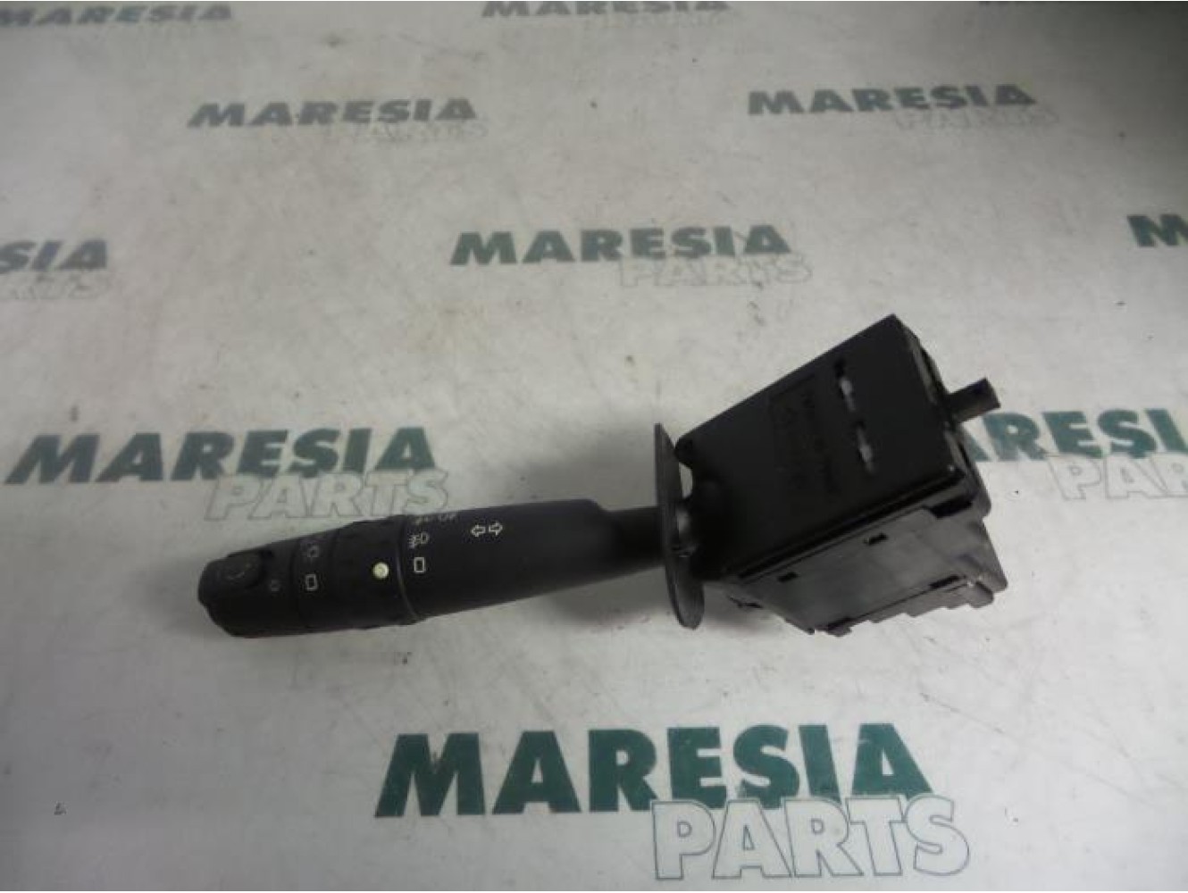 Citroen - Picasso - Indicator switch