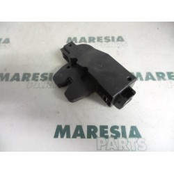 Citroen - Picasso - Tailgate lock mechanism