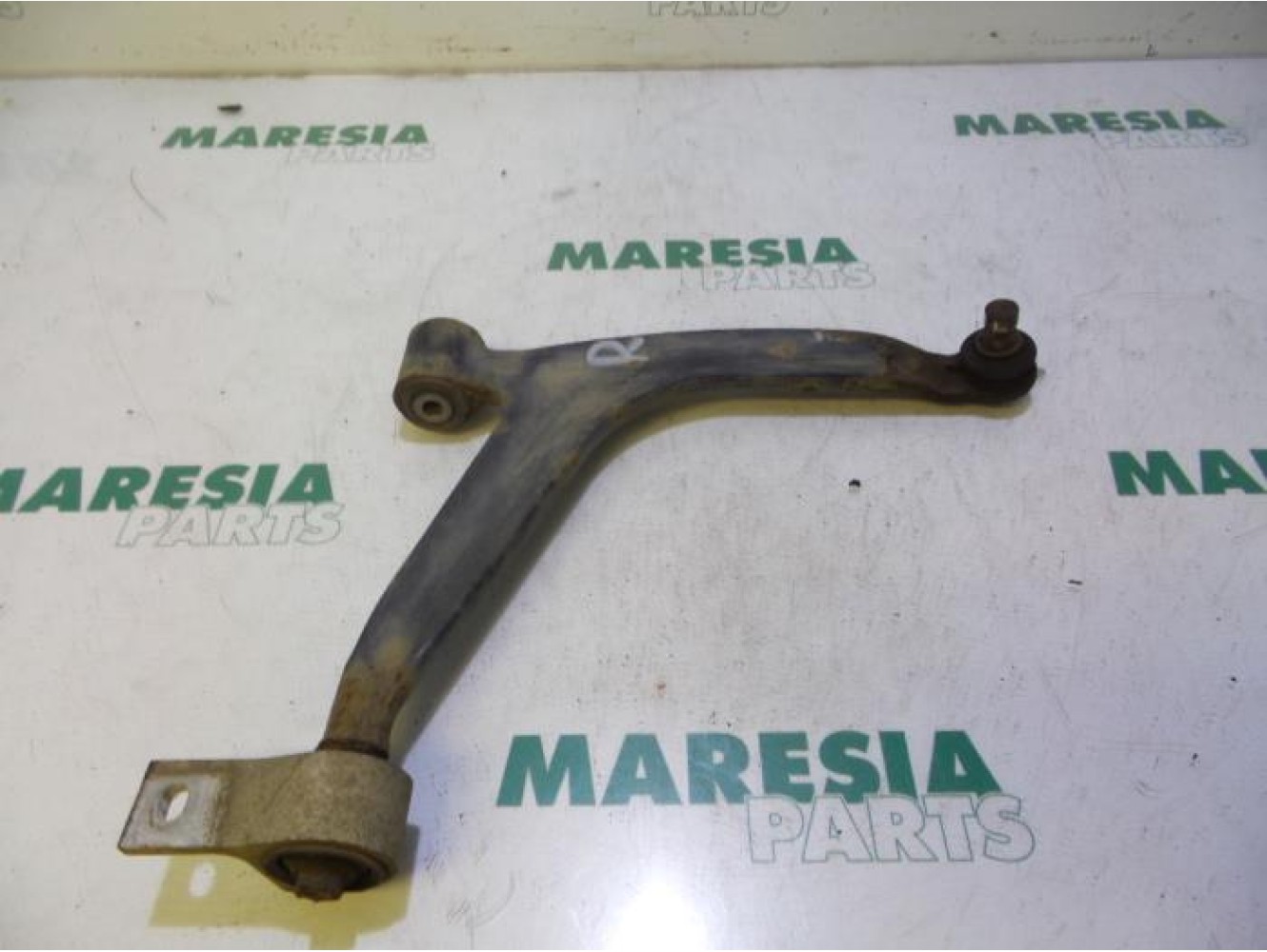 Citroen - Picasso - Front lower wishbone, right