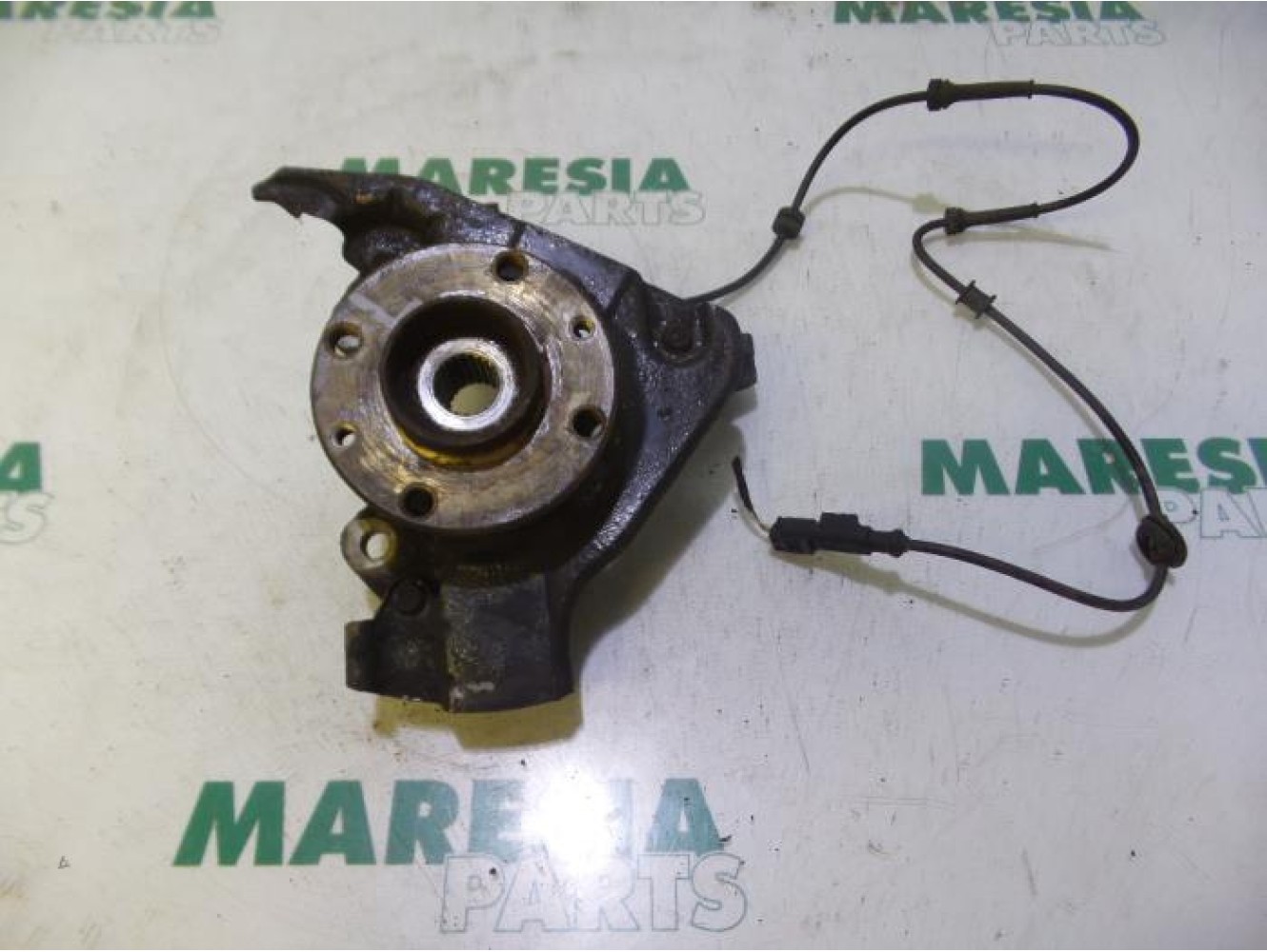 Fiat - Idea - Knuckle, front left