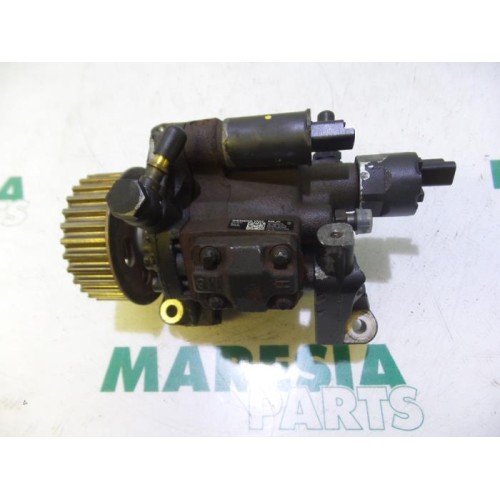 Renault - Megane Scenic - Kraftstoffpumpe Mechanisch