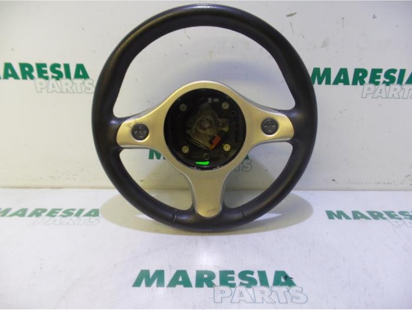 Alfa Romeo - 159 - Volant