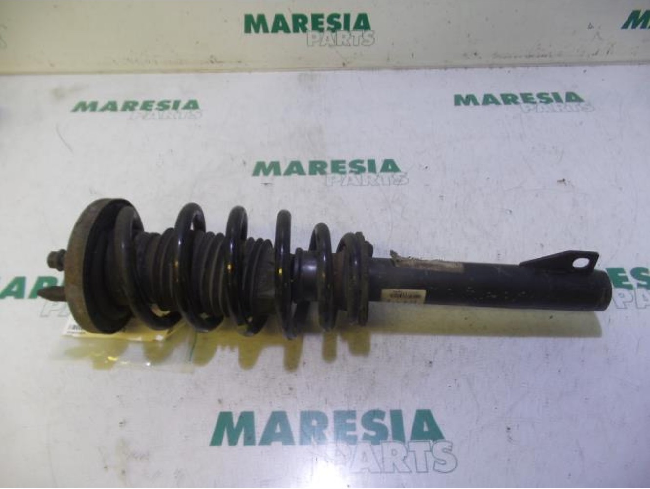Alfa Romeo - 159 - Front shock absorber rod, right