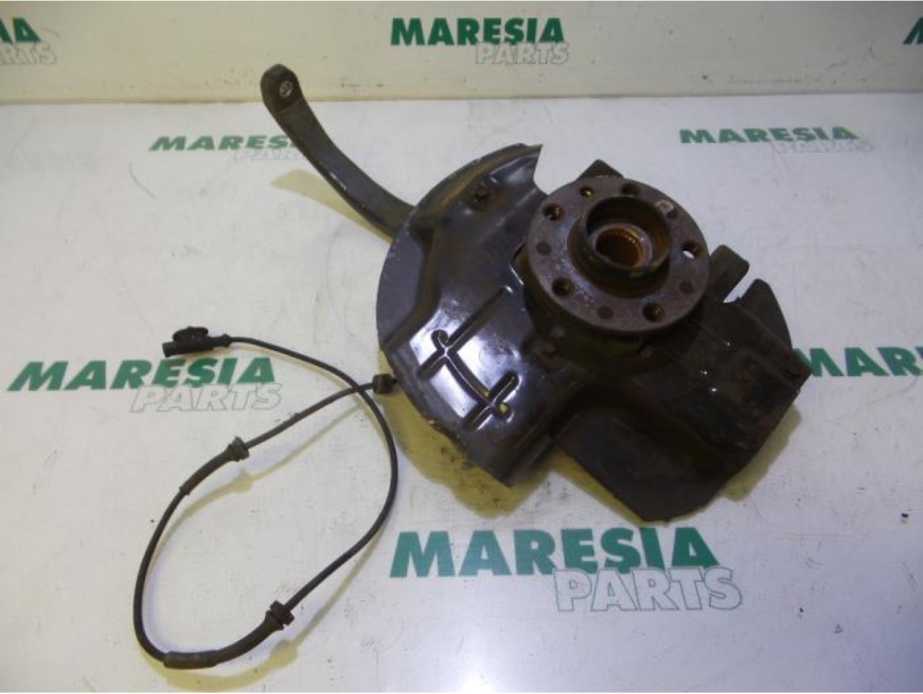 Alfa Romeo - 159 - Knuckle, front right