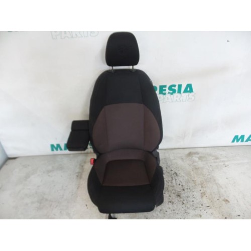 Alfa Romeo - Giulietta - Seat, left