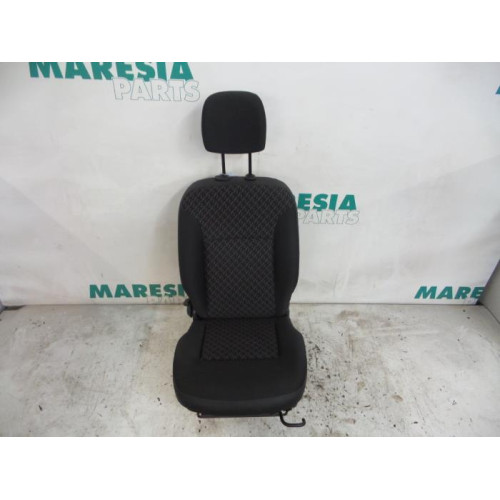 Renault - Kangoo - Sitz rechts