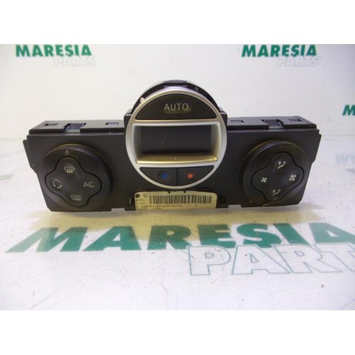 Renault - Clio - Heater control panel
